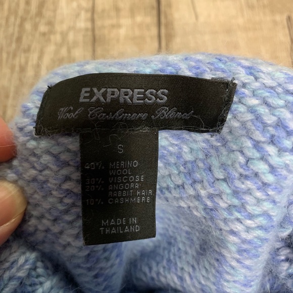 Express Sweater - Picture 2 of 2